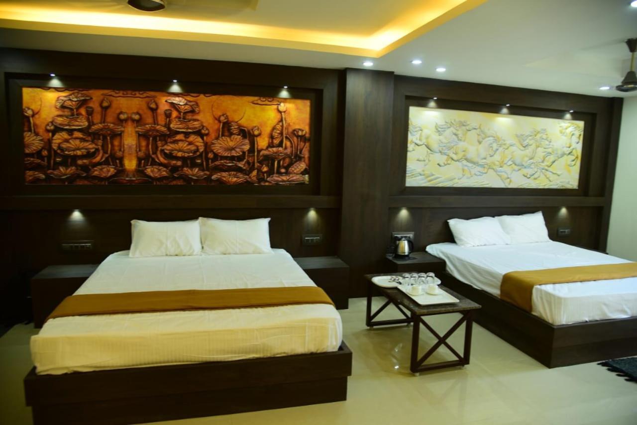Vaishnavi Residency Tiptur Hotel Tarikere Exterior foto